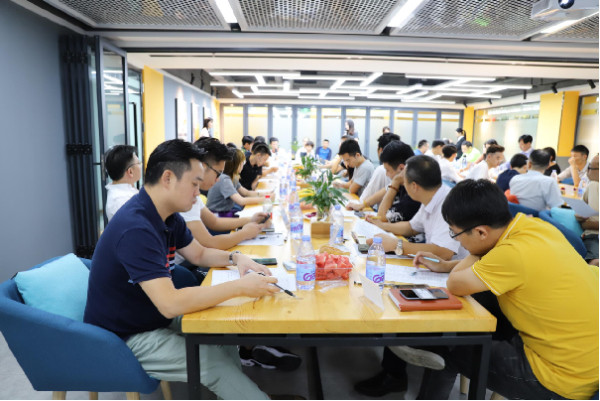 创富港上海普陀区商务中心——中关村科技大厦（8楼）